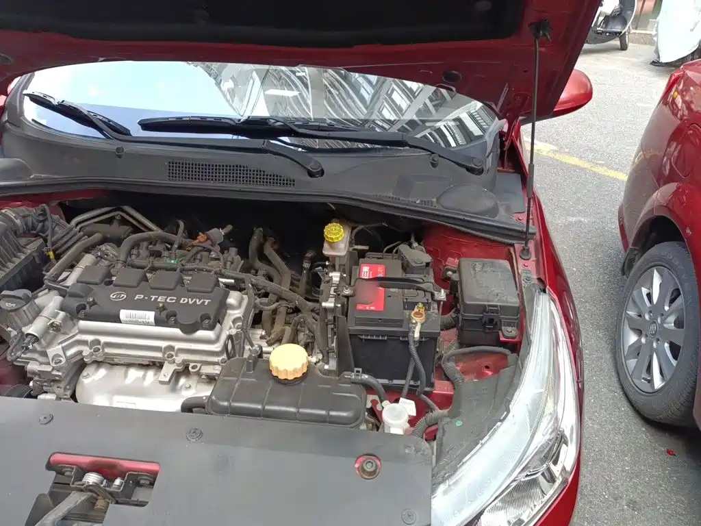 Photo 21 - Baojun 310