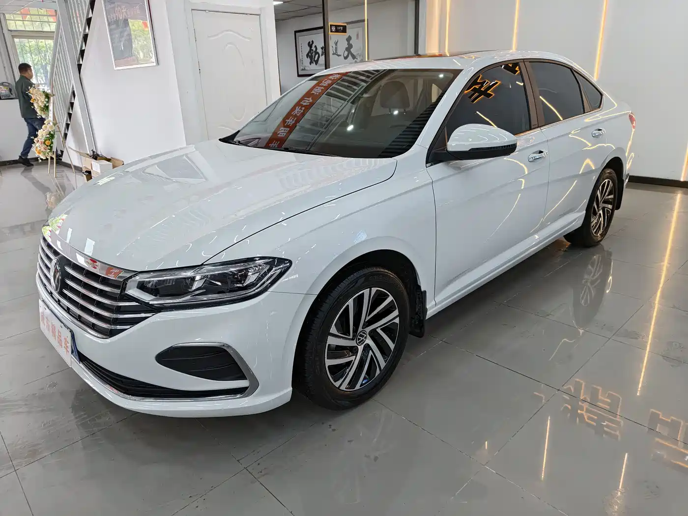 VOLKSWAGEN LAVIDA 2025