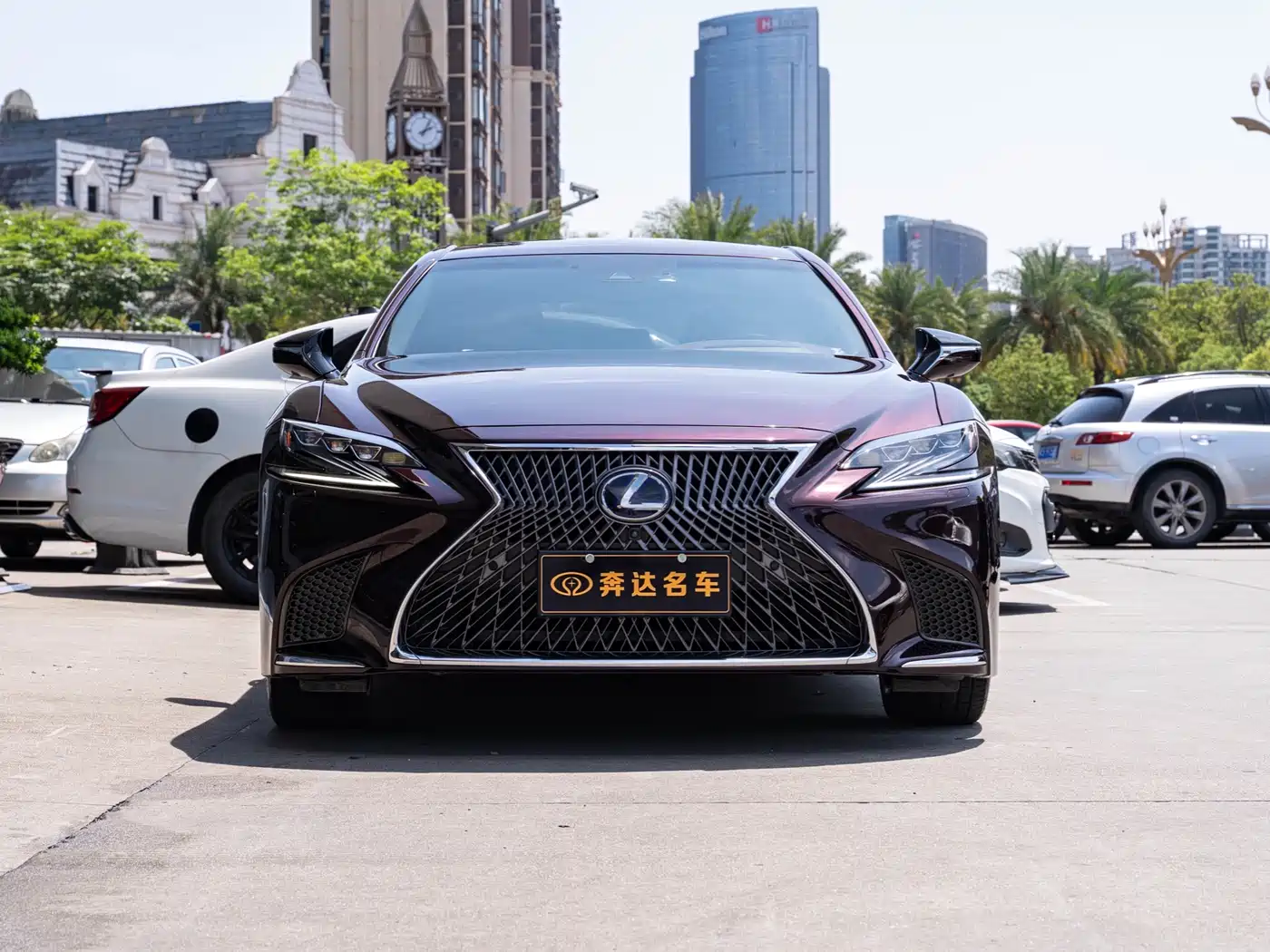 Lexus LS 2020 500h Executive (China VI) фото 2