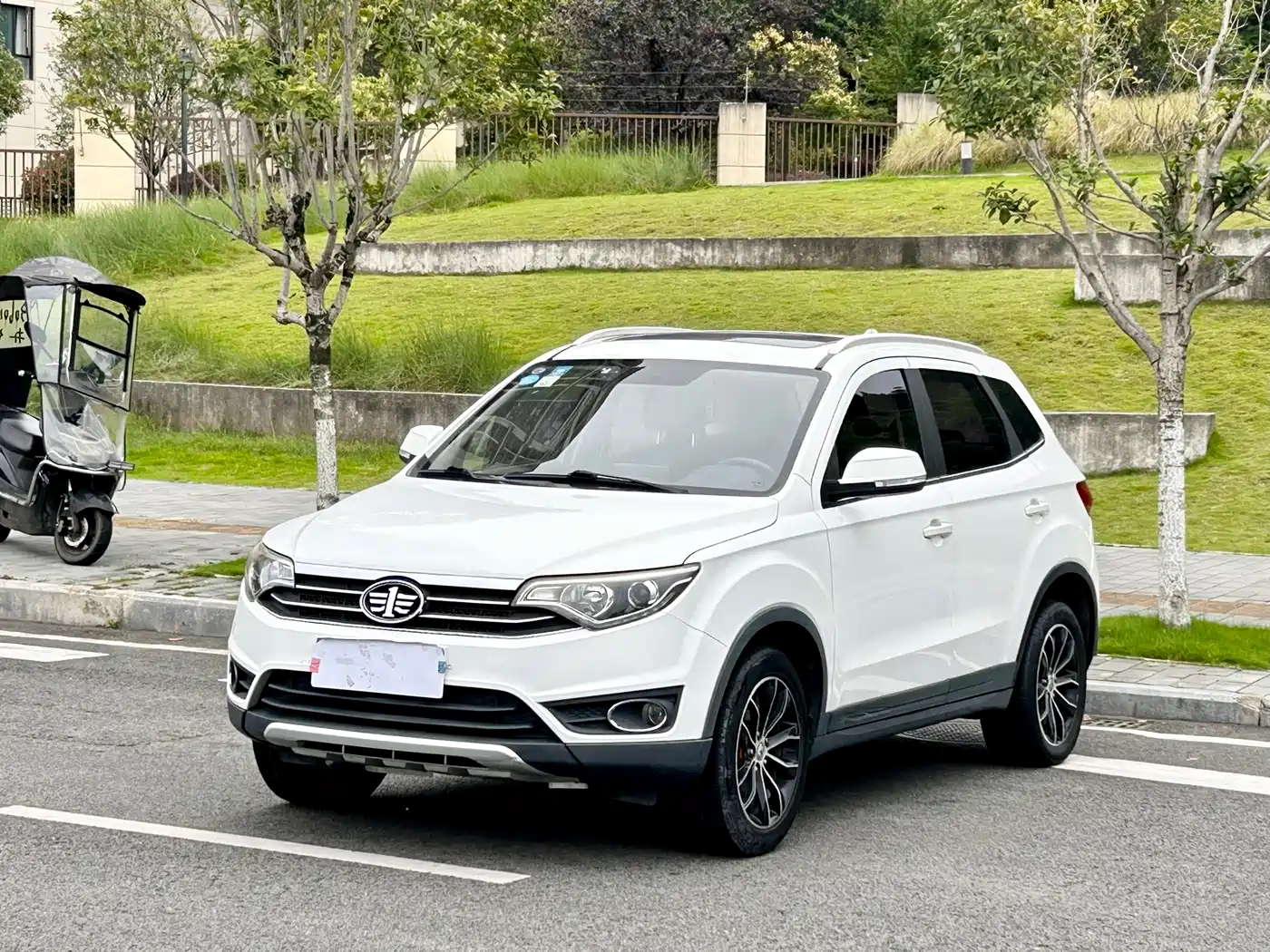 FAW Senya R7 2017 2016 1.6L Manual Intelligent
