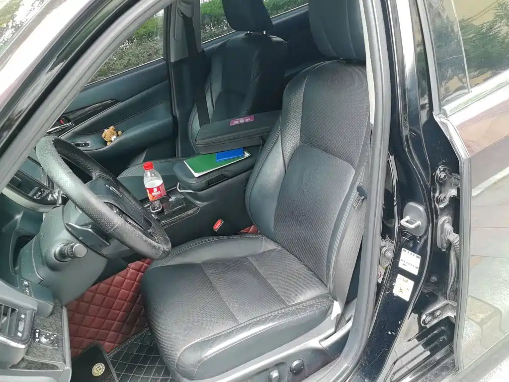 Toyota Crown 2019 2018 2.0T Fashion Edition