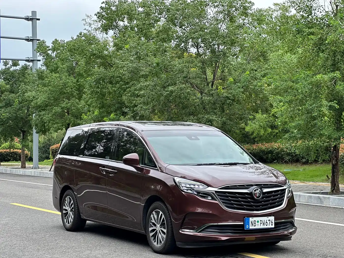 Buick GL8 2022 ES Landmark 653T Premium фото 3