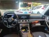 Фото 5 - Mercedes-Benz E-Class