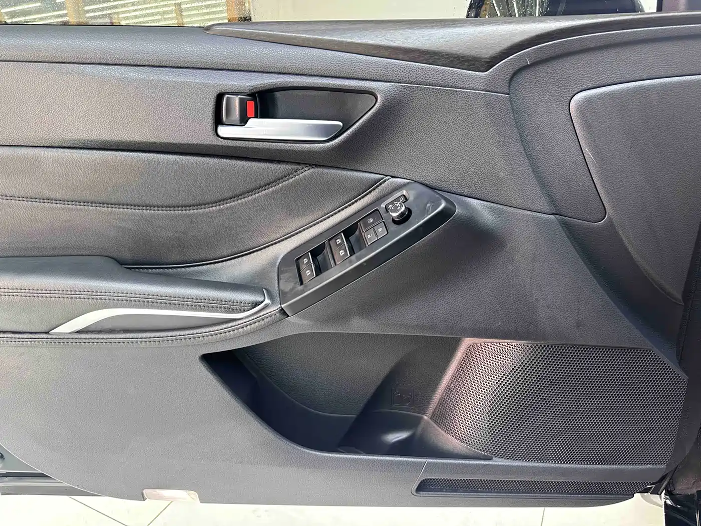 Toyota Avalon 2022 2.5L Luxury Edition фото 9