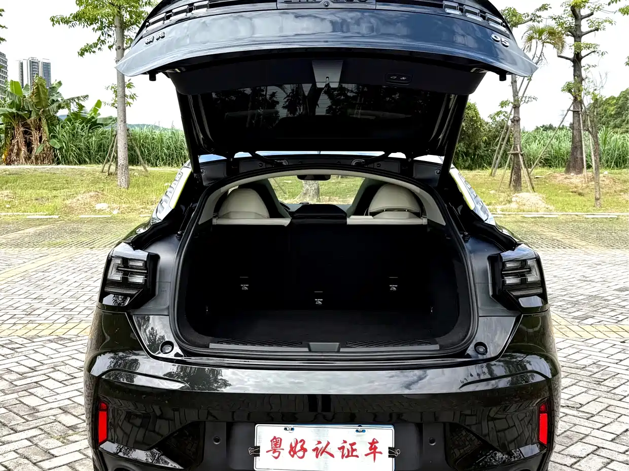 Lynk & Co 05 2020 2.0TD 2WD Shine Plus фото 21