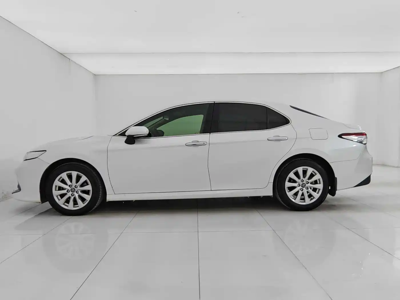 Toyota Camry 2019 2.0G Luxury (China V) фото 7