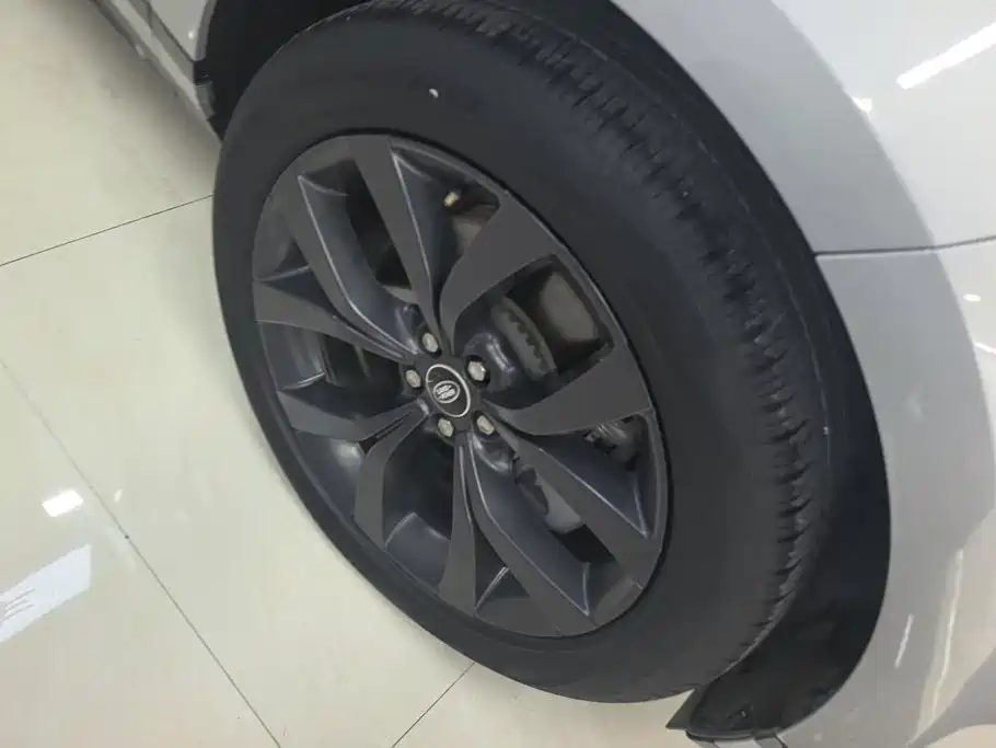 Land Rover Range Rover Evoque 2024 2023 Range Rover Evoque L 249PS Premium Luxury Edition