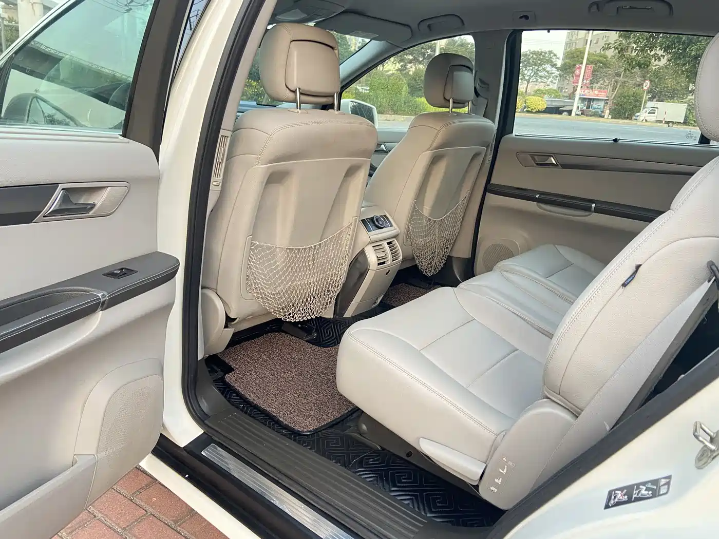 Mercedes-Benz R-Class 2011 R 300 L Business Class фото 10