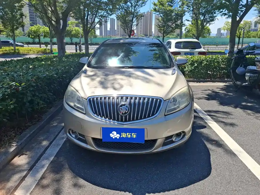 Photo 2 - Buick Excelle