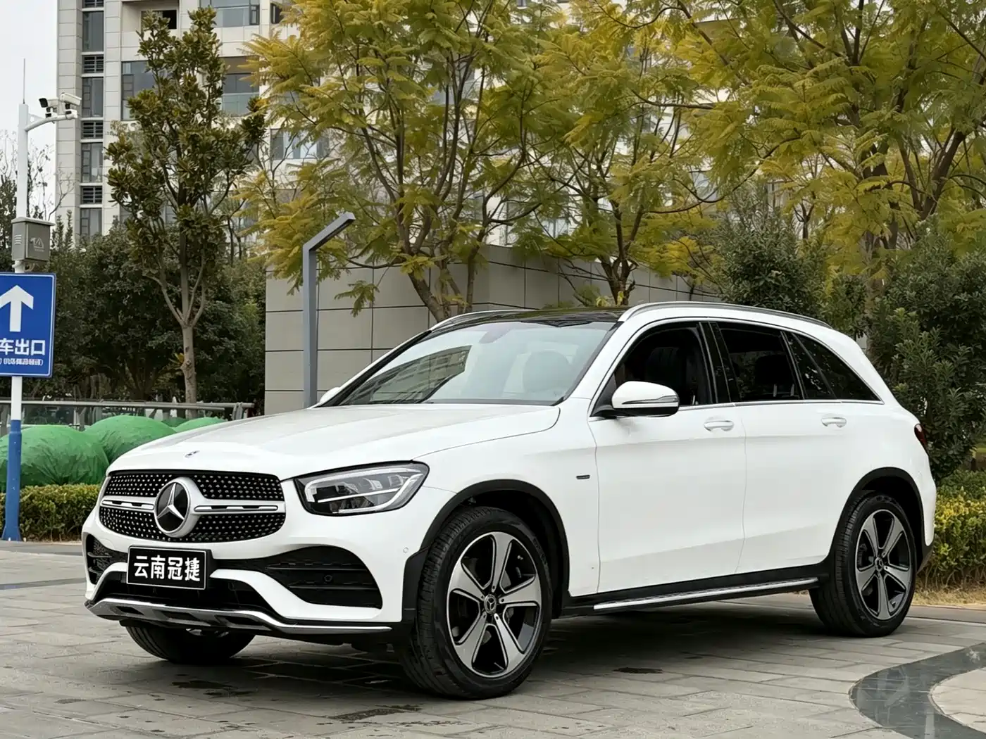 Mercedes-Benz GLC 2022 Facelift GLC 300 L 4MATIC Dynamic Collector's Edition