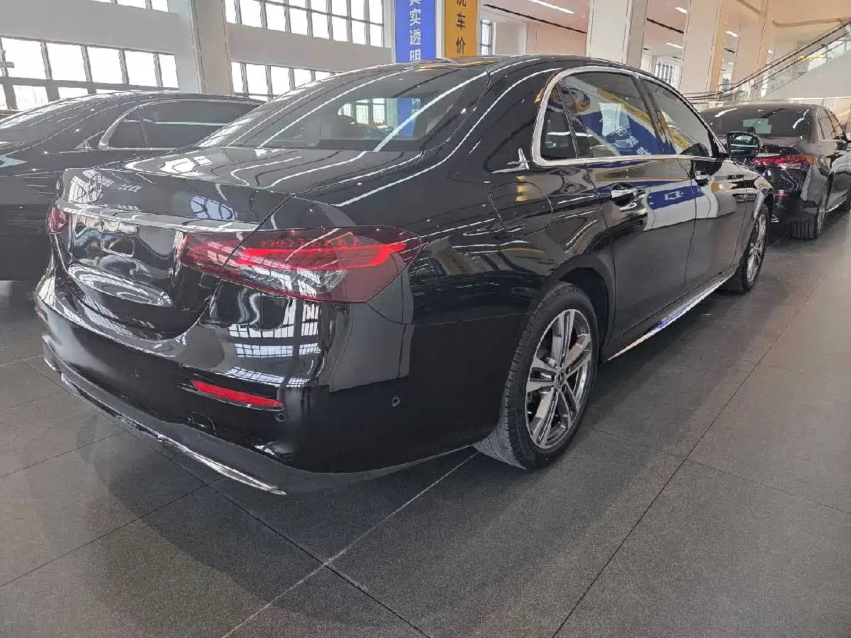 Mercedes-Benz E-Class 2023 Facelift E 260 L Sport фото 3