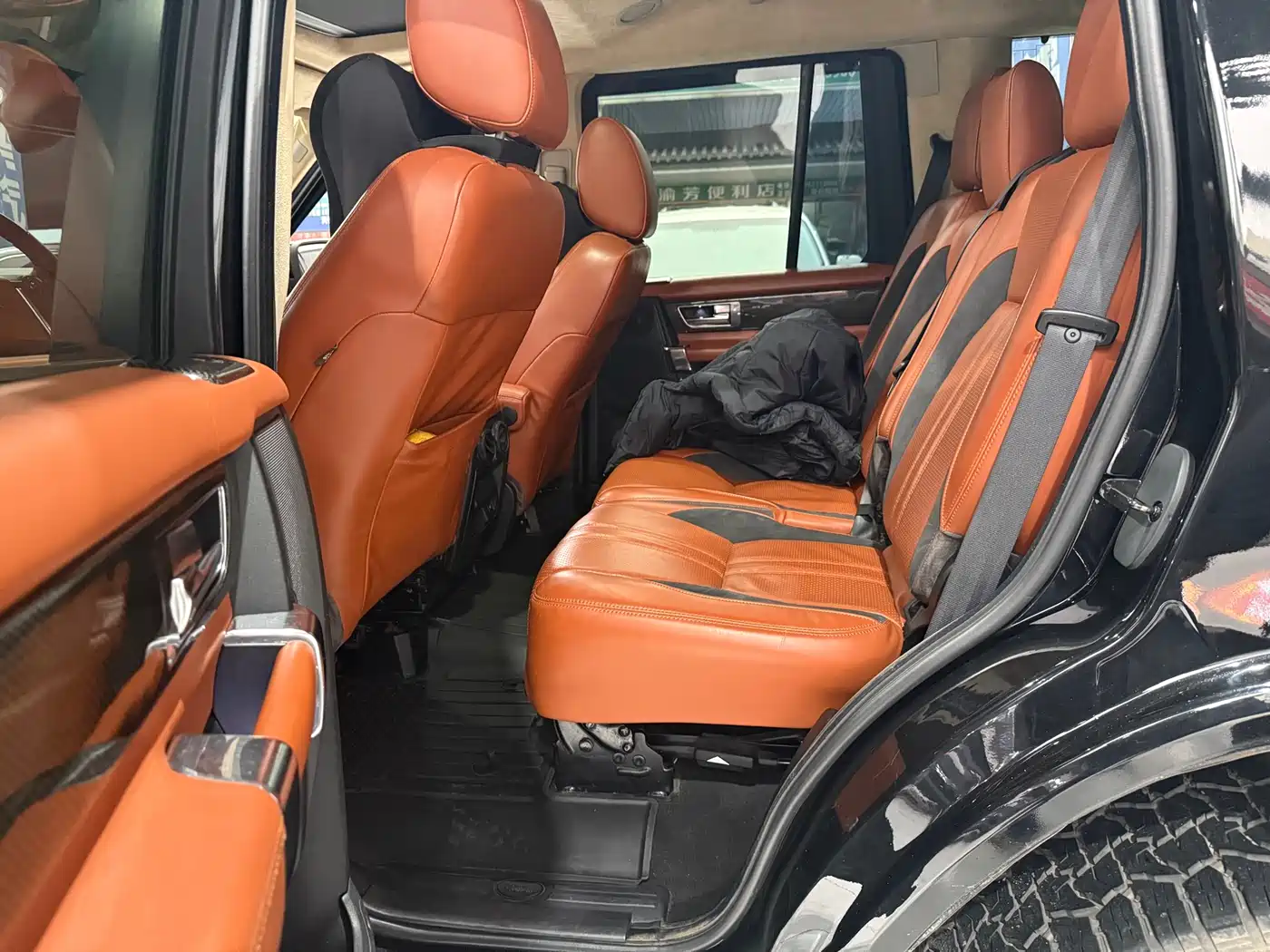 Land Rover Discovery 2012 3.0 SDV6 HSE Diesel фото 5