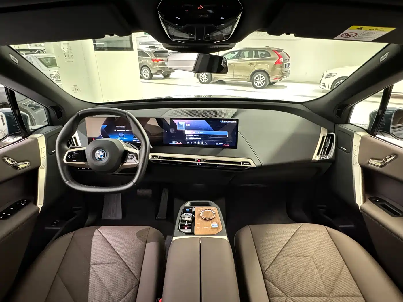 BMW iX 2023 Facelift xDrive40 фото 10