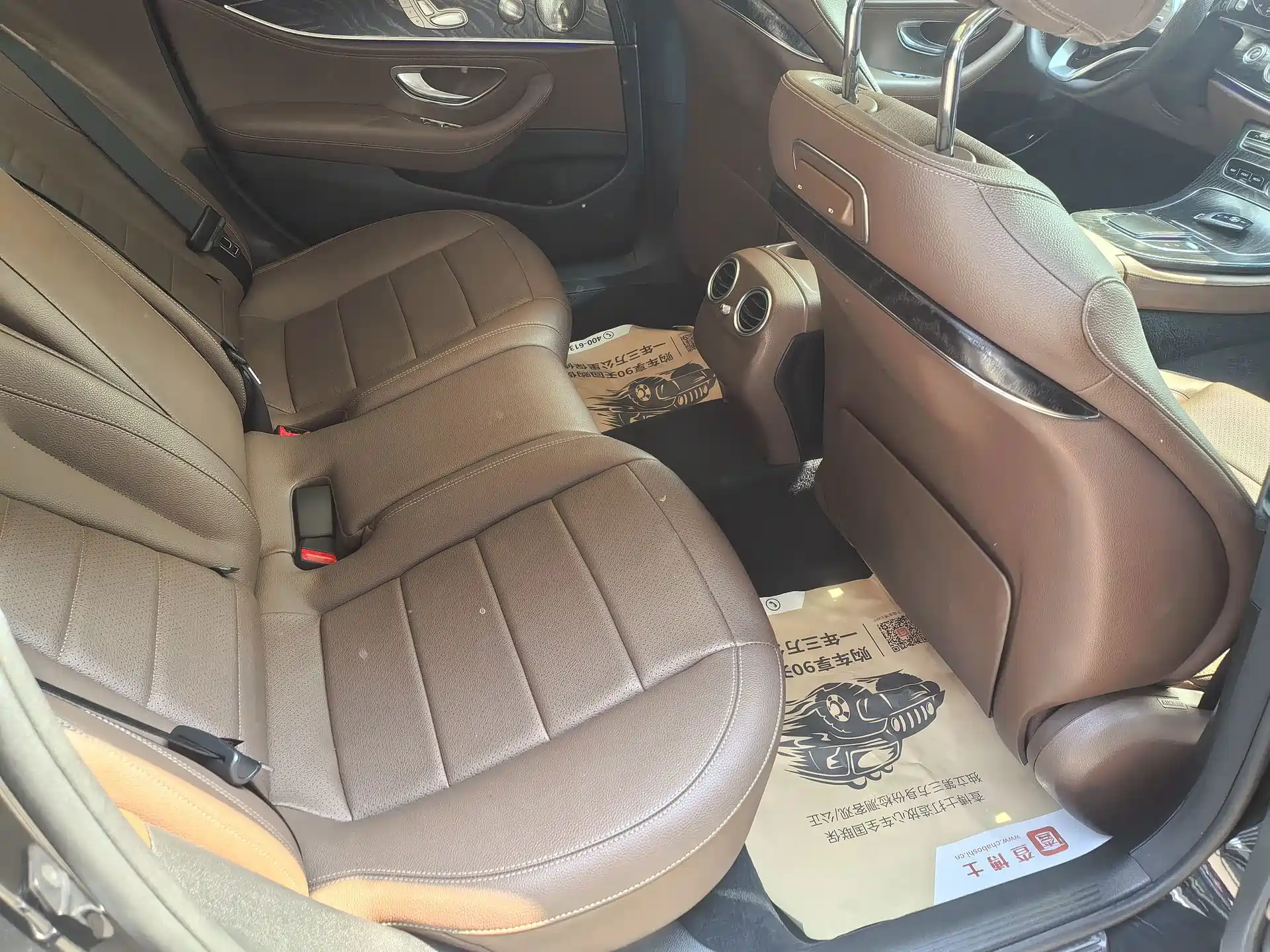 Фото 5 - Mercedes-Benz E-Class