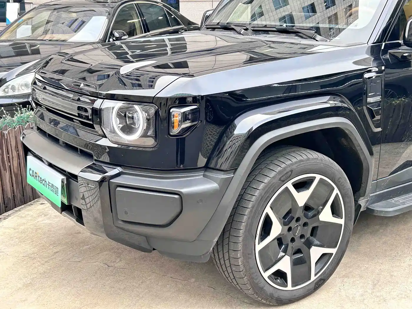 iCAR V27 2026 2026 200KM AWD Falcon 500