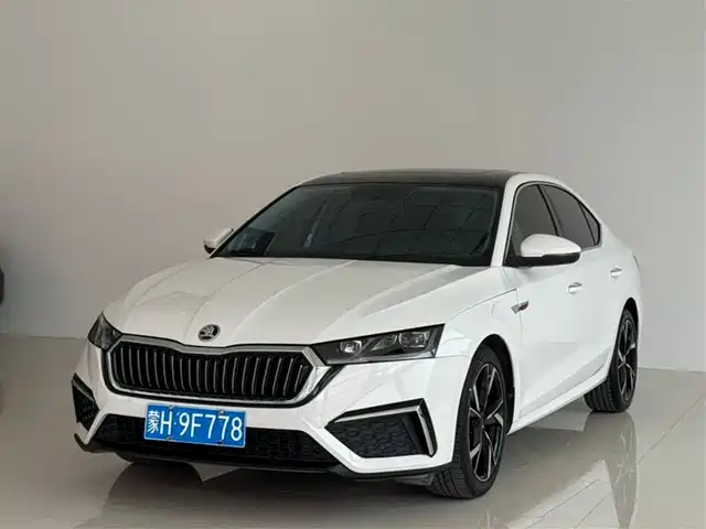 Škoda Octavia 2021 PRO TSI280 DSG Premium Edition
