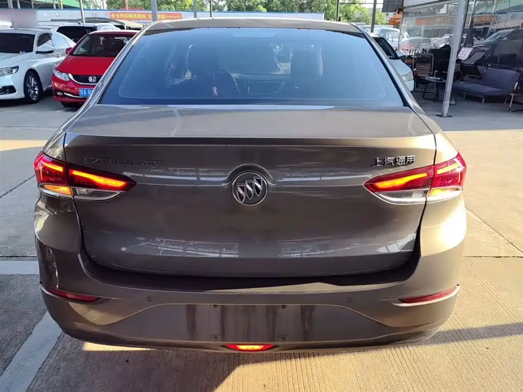 Buick Excelle 2021 Exemplar 1.5L Auto Elite фото 6