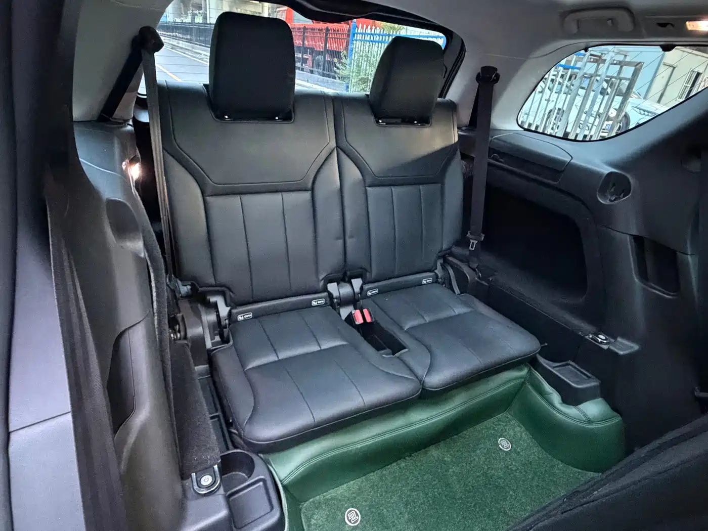 Фото 13 - Land Rover Discovery