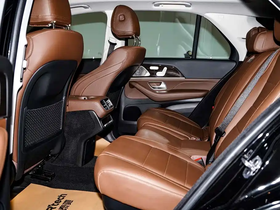 Фото 27 - Mercedes-Benz GLE