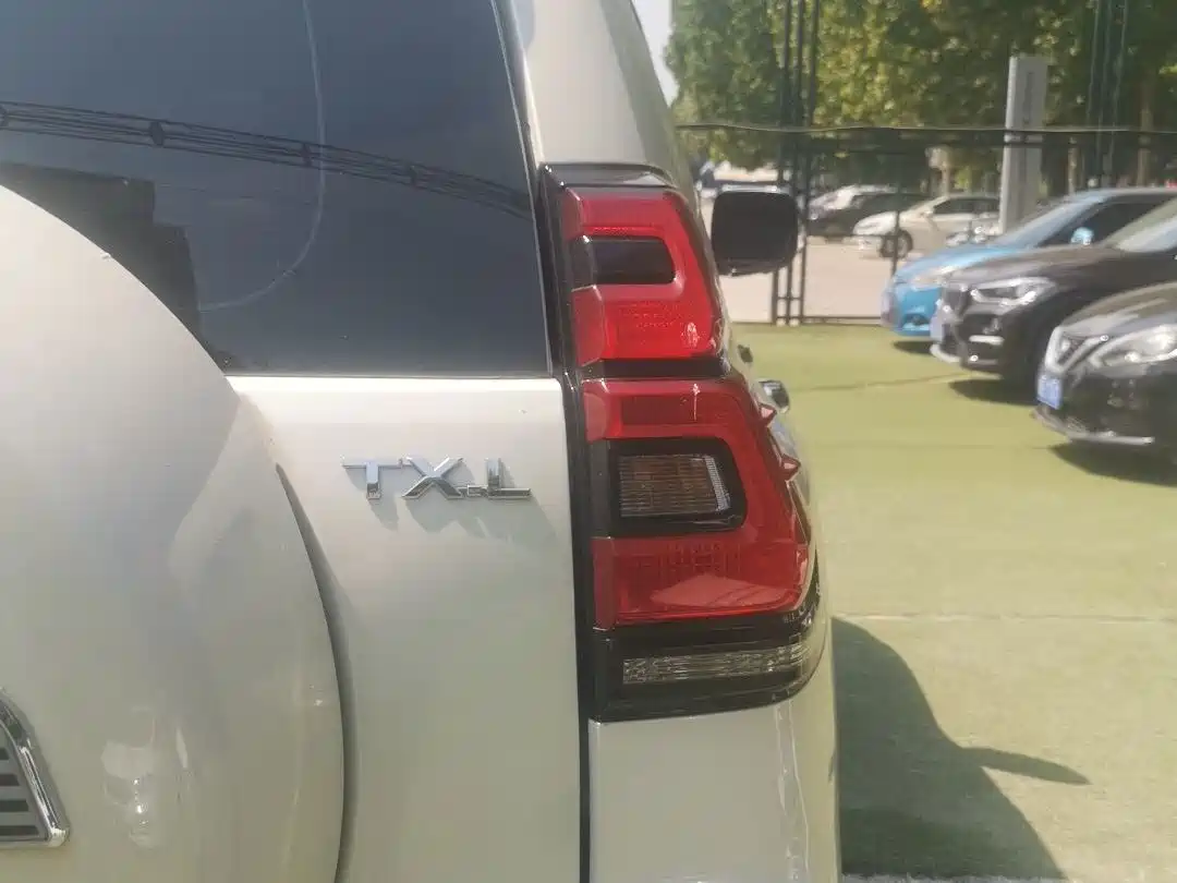 Toyota Prado (Import) 2020 2017 Base Model