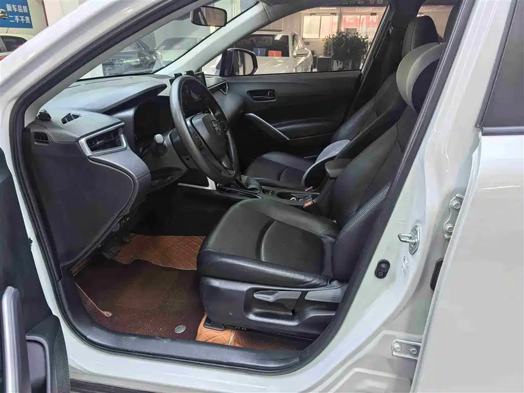 Toyota Corolla Cross 2023 2.0L Elite Edition фото 4