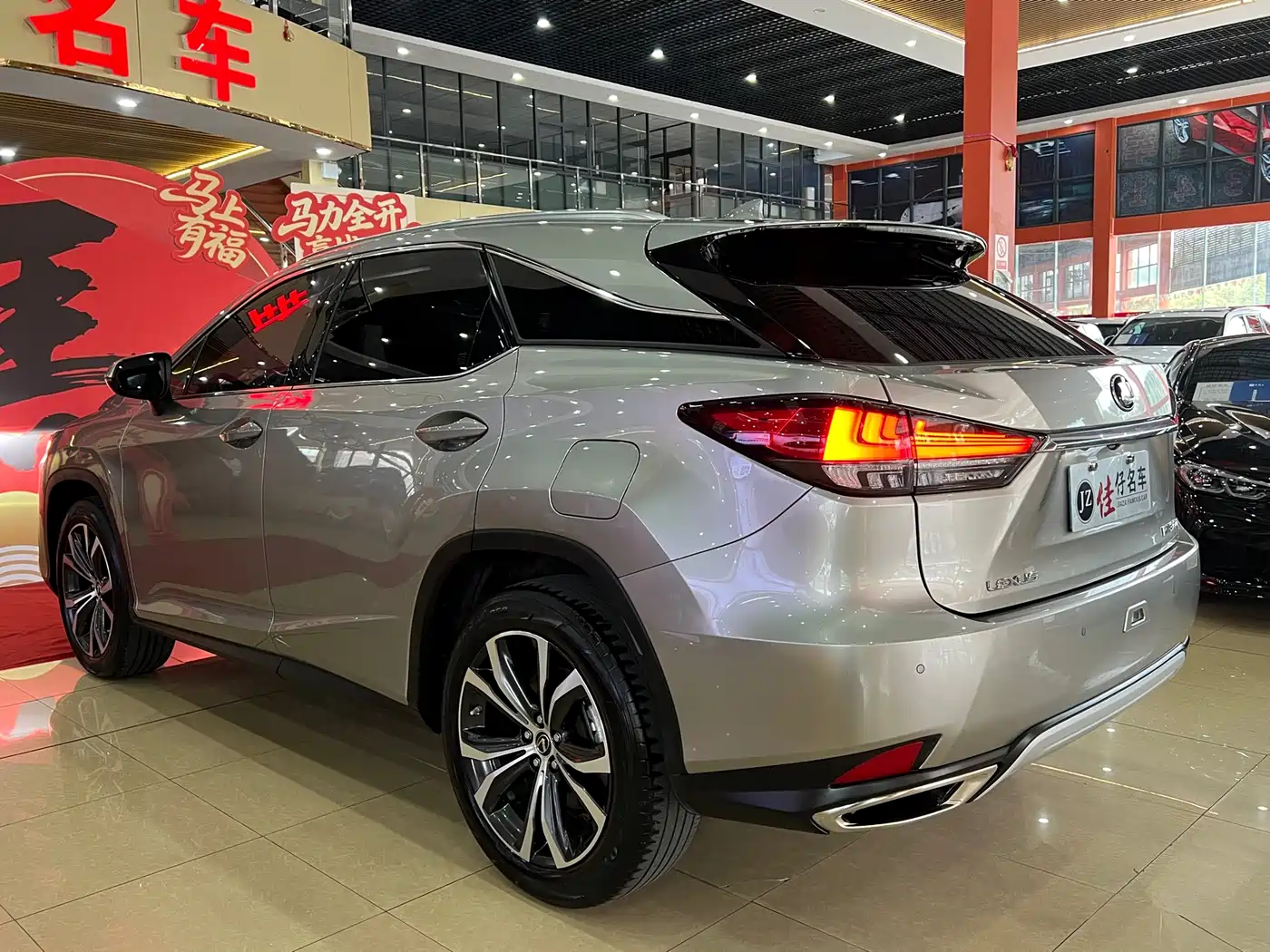 Lexus RX 2020 Facelift 300 AWD Elegance Edition фото 6