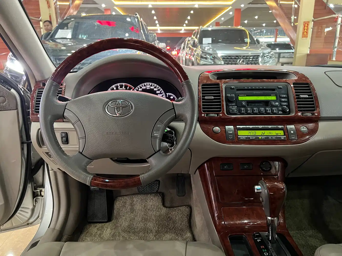 Toyota Camry (Overseas) 2005 2.4 Luxury Edition фото 9