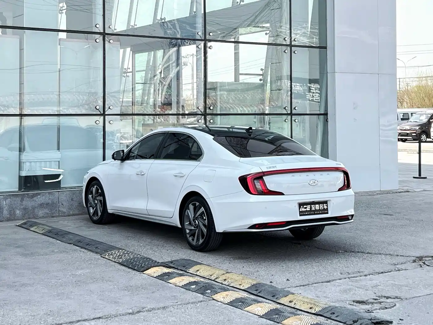 HYUNDAI NAME PICTURE