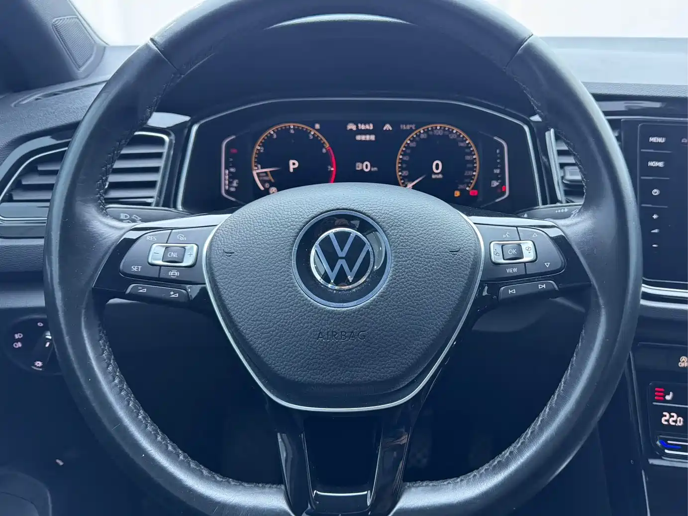 VOLKSWAGEN T-ROC EXPLORING SONGS