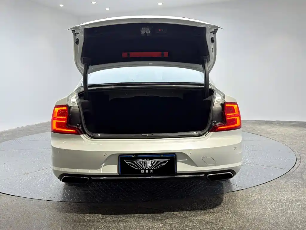 Volvo S90 2017 2017 T4 Inscription