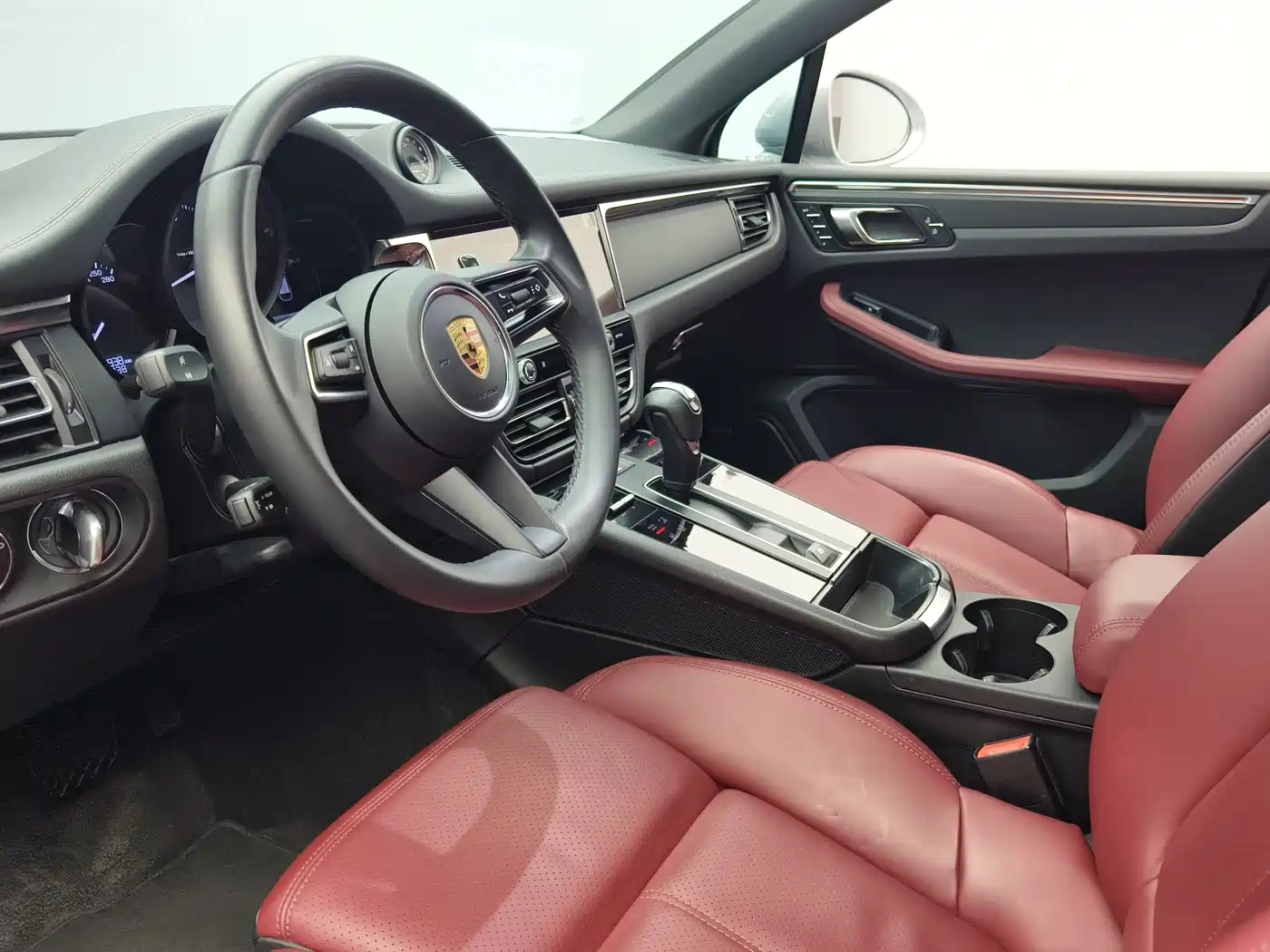 Porsche Macan 2022 Macan 2.0T фото 11