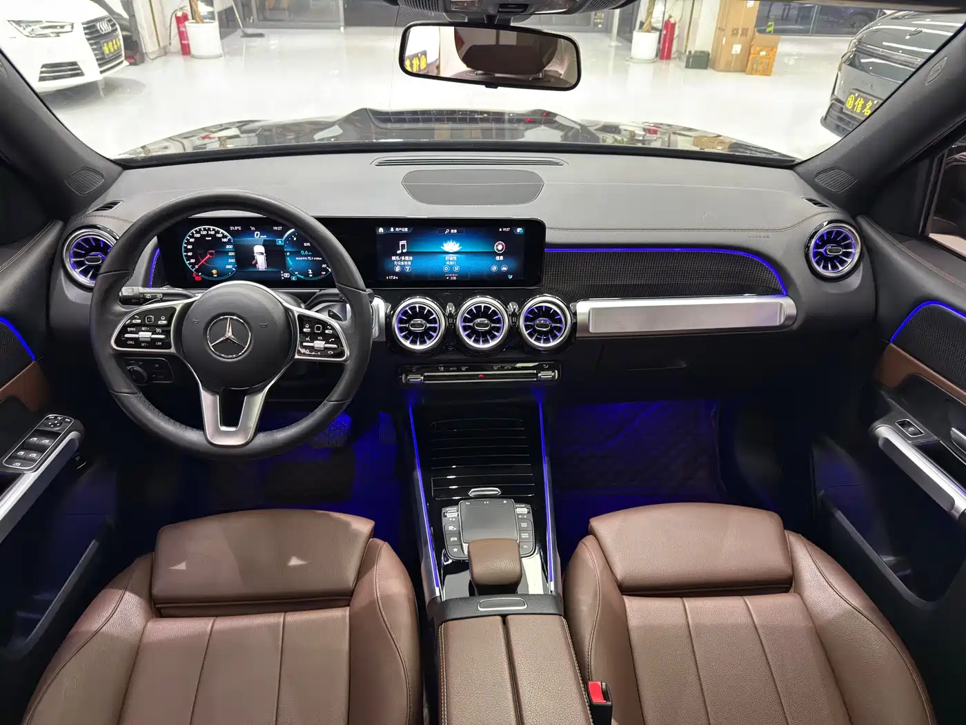 Mercedes-Benz GLB 2022 Model GLB 200 Fashion Edition фото 8