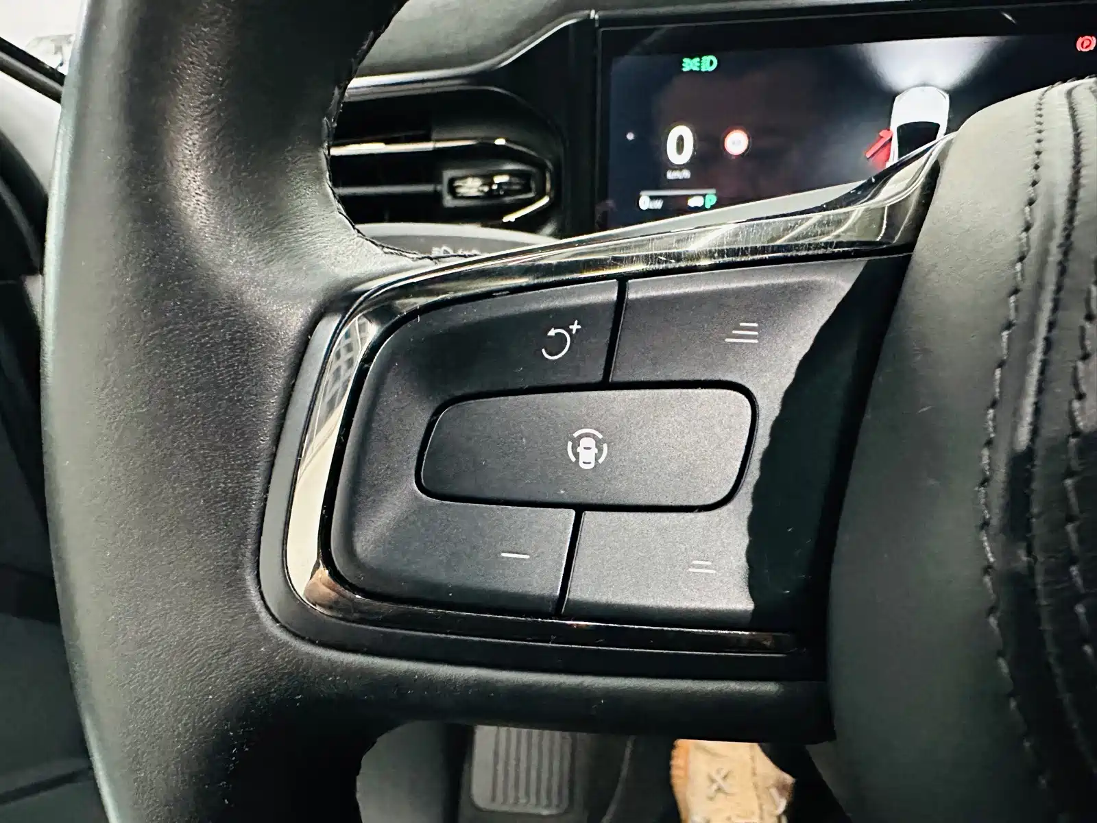 Фото 20 - NIO EC6