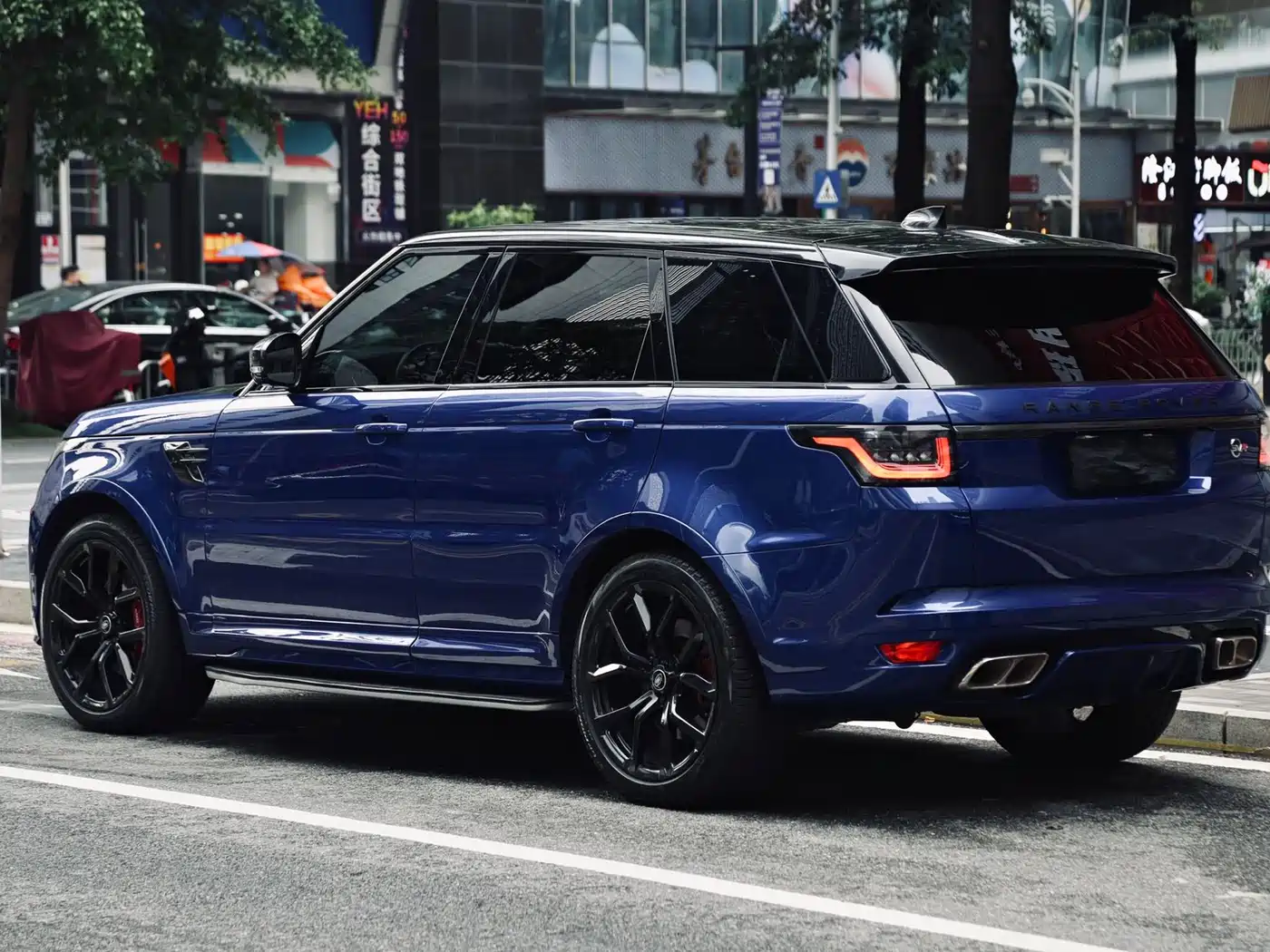 Land Rover Range Rover Sport 2021 5.0 SC V8 SVR фото 3