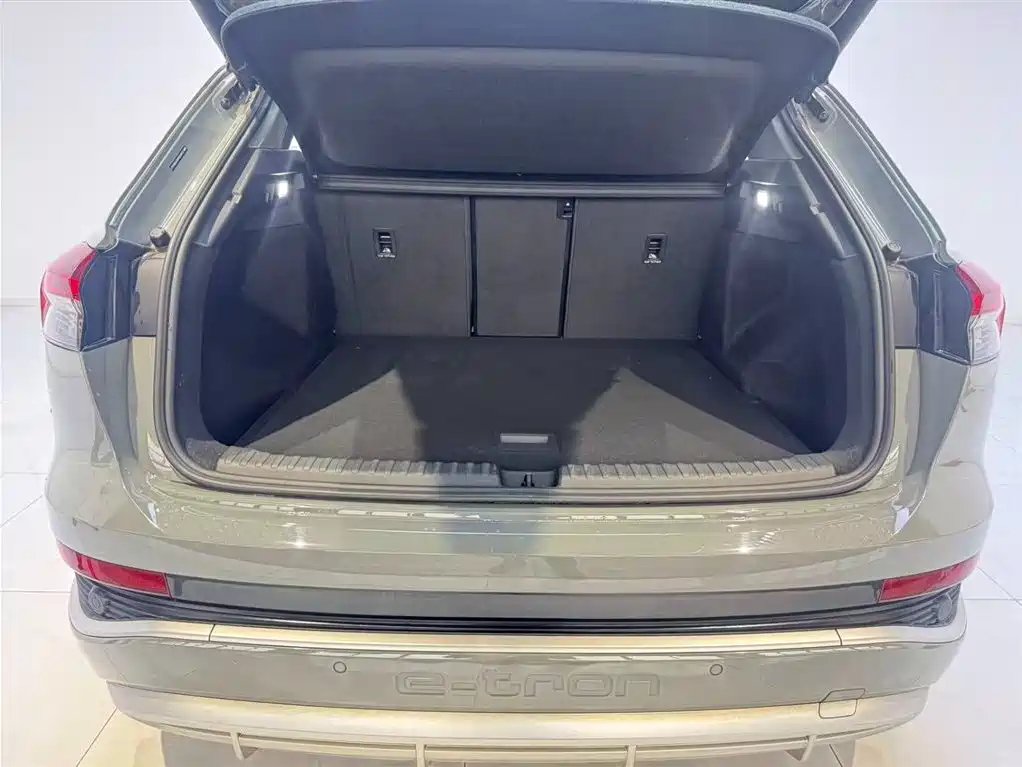 Audi Q4 e-tron 2023 50 e-tron quattro Creation Enjoyment Edition фото 6
