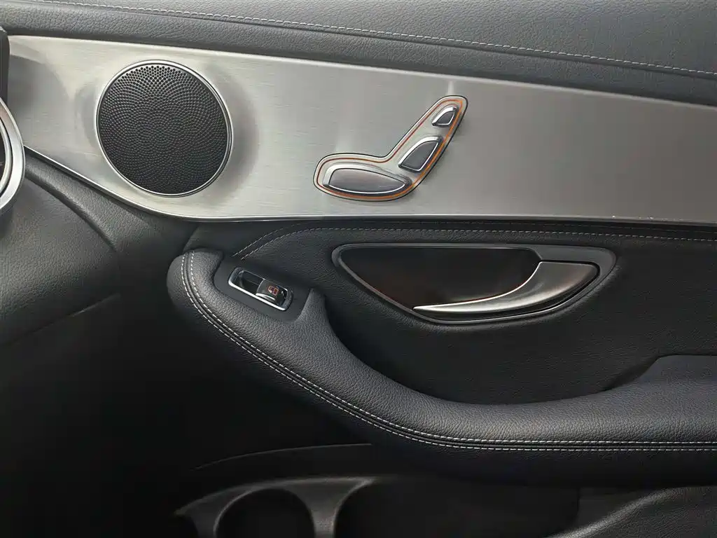 Mercedes-Benz GLC 2019 GLC 200 4MATIC фото 9
