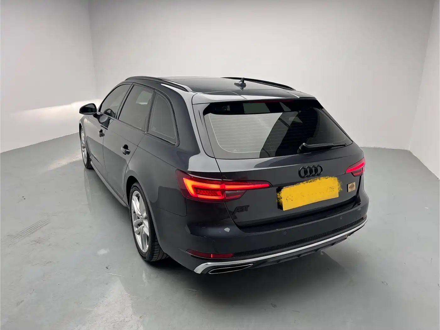 Audi A4 (Import) 2020 Avant Pioneer 40 TFSI Luxury Sport фото 6
