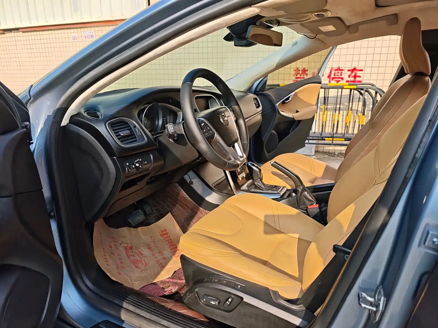 Volvo V40 2018 2017 T3 Inscription