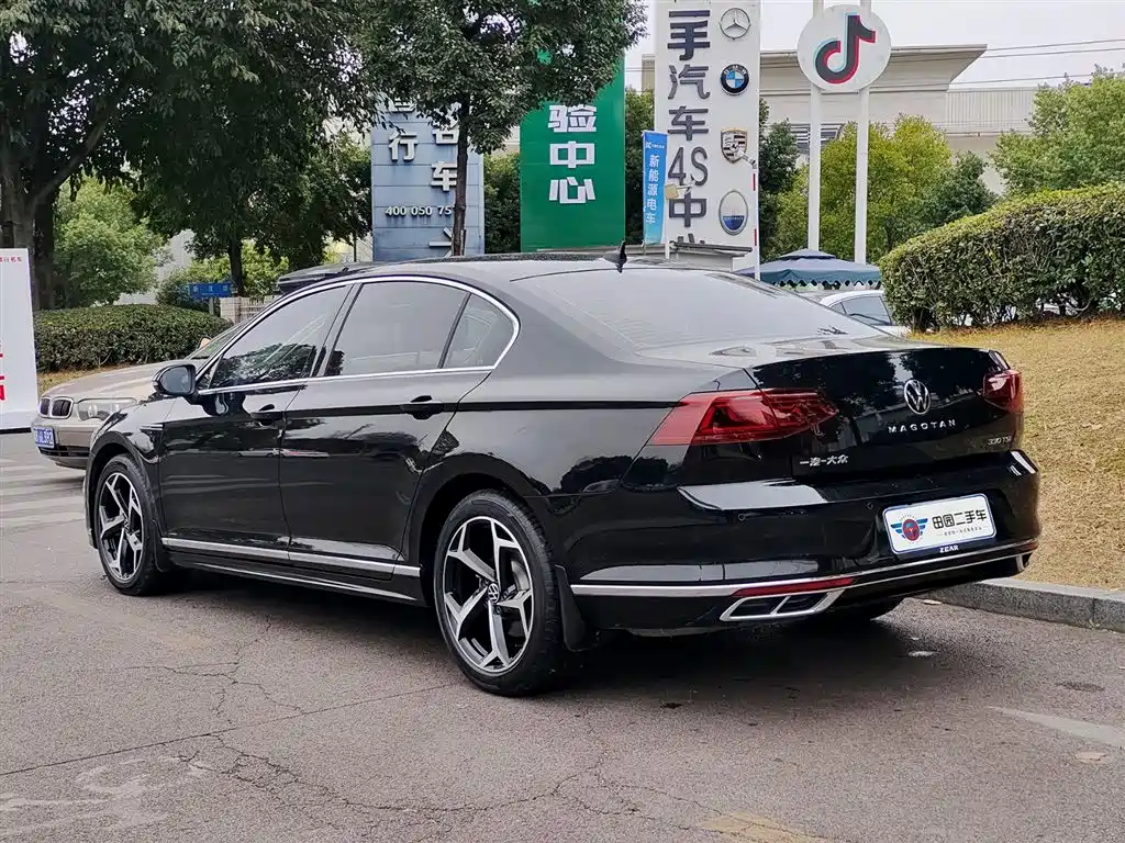 Volkswagen Magotan 2023 2 Million Units Anniversary Edition 330TSI DSG Leading Type фото 4