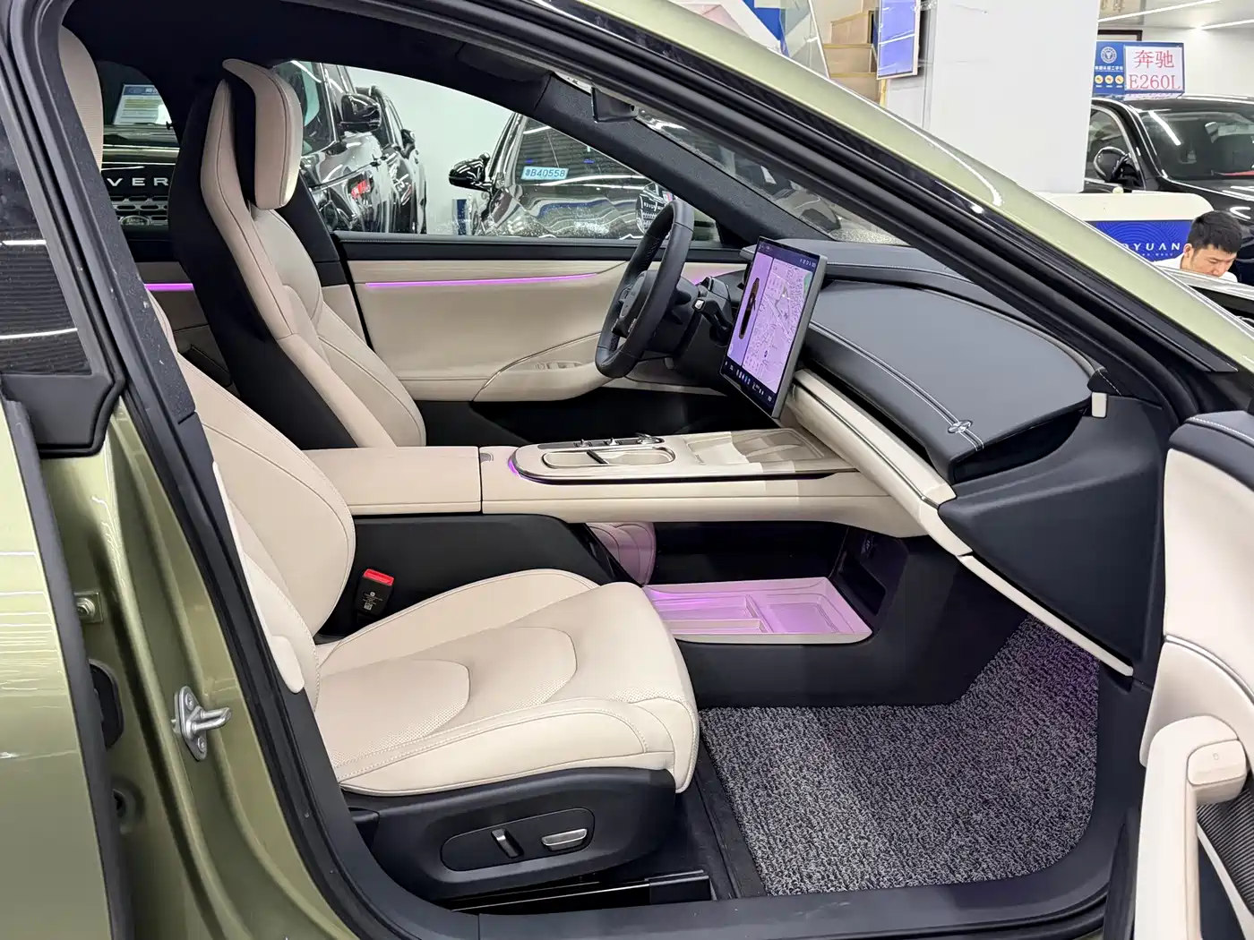 Xiaomi Auto Xiaomi SU7 2024 RWD Ultra Long Range Advanced Smart Driving Pro Edition фото 8