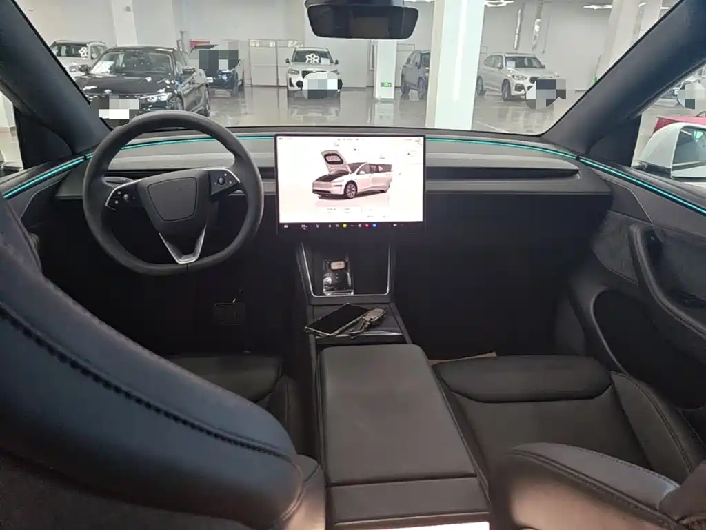 Tesla Model Y L 2025 2025 Facelift Long Range AWD