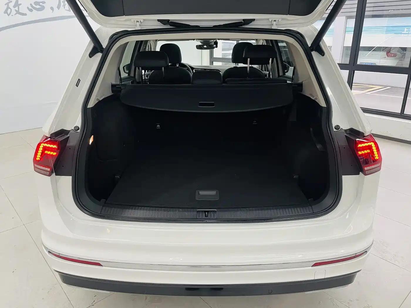 VOLKSWAGEN TIGUAN L NEW ENERGY