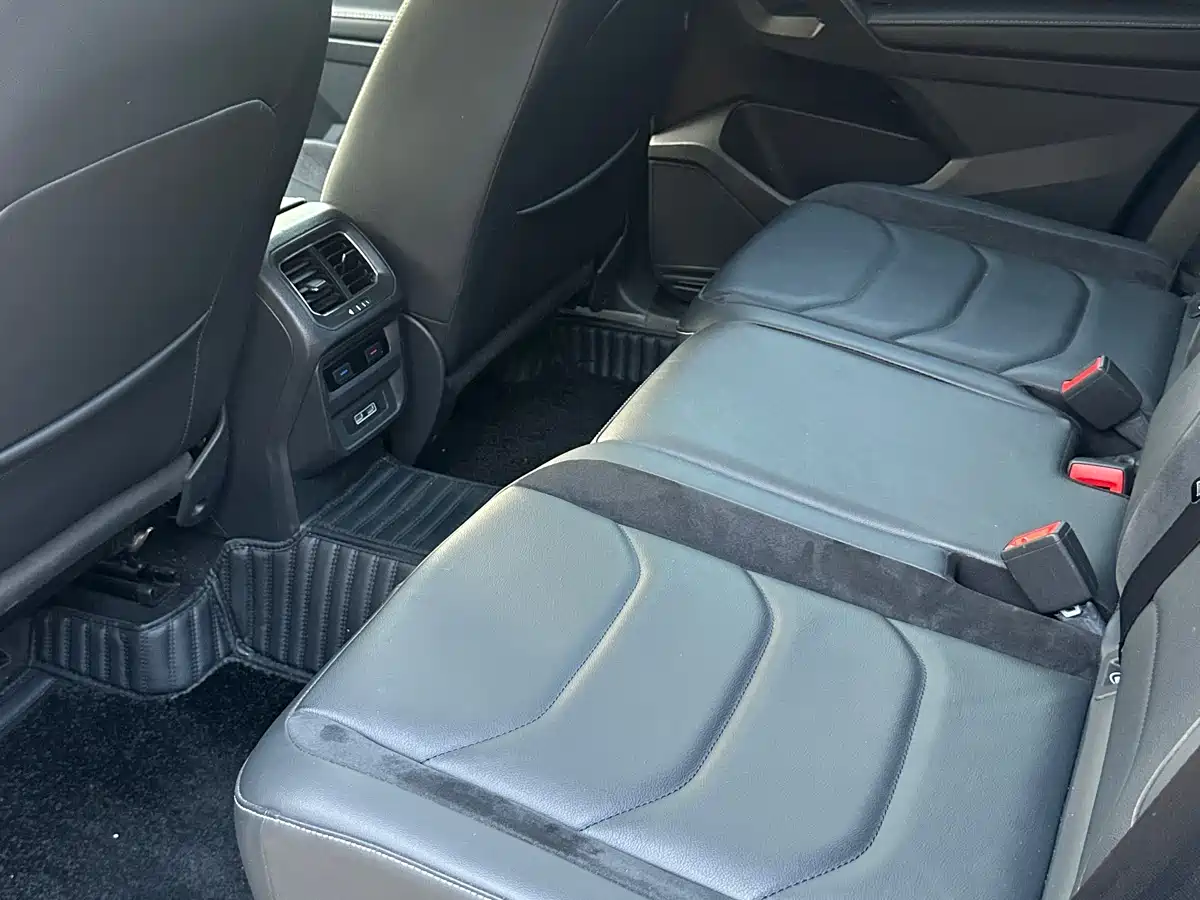 Volkswagen Tiguan L 2017 330TSI Automatic 2WD Luxury Edition фото 5