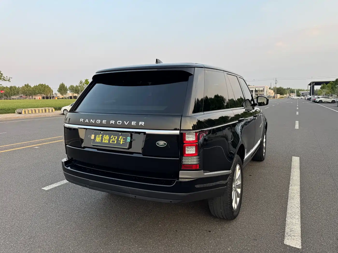Land Rover Range Rover 2017 3.0 SC V6 Golden Age Edition фото 7