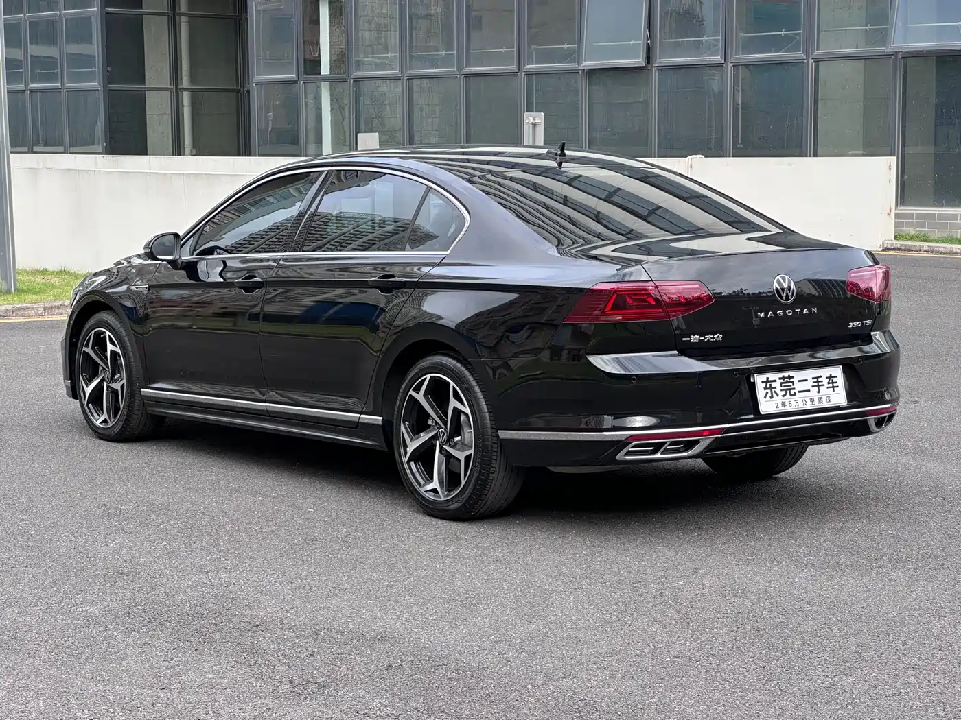 Volkswagen Magotan 2024 2024 2 Million Units Public Sharing Edition 330TSI DSG Luxury