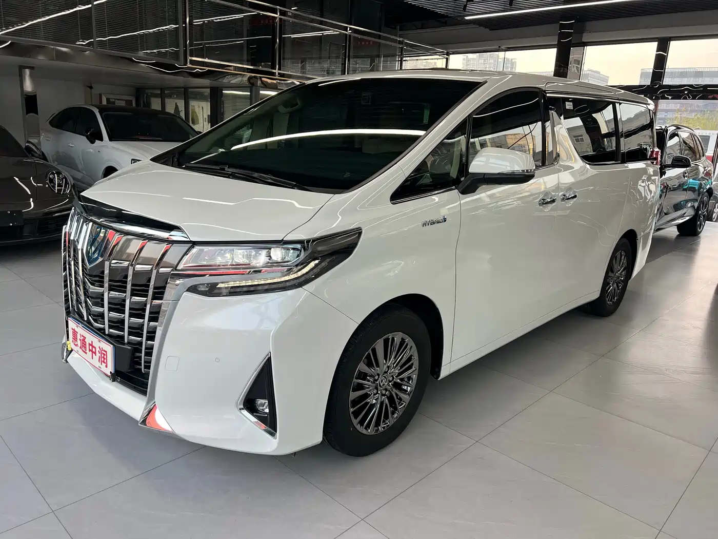 Toyota Alphard 2021 Hybrid 2.5L Premium
