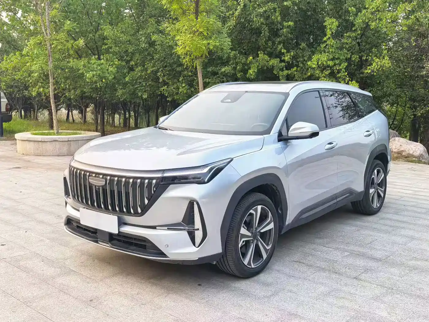 صورة 1 - Geely Atlas L