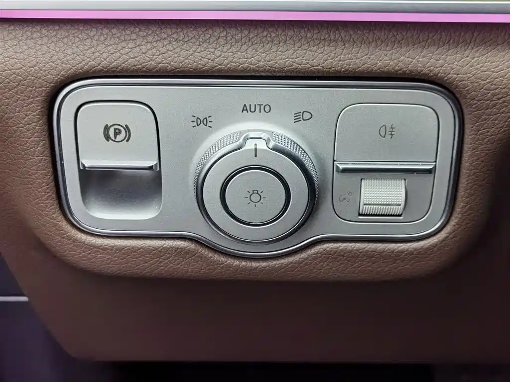 Mercedes-Benz GLE 2024 GLE 450 4MATIC Fashion фото 21