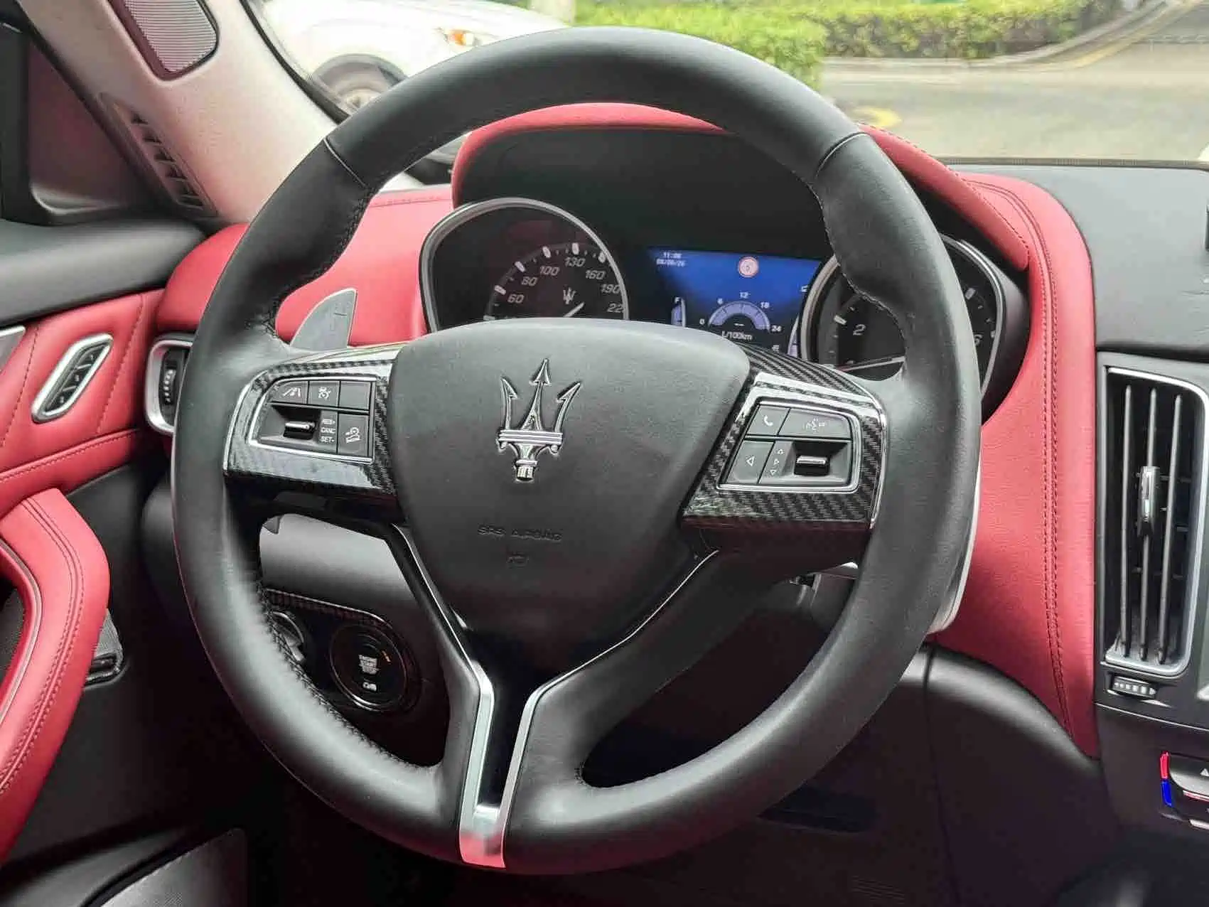 Фото 7 - Maserati Levante