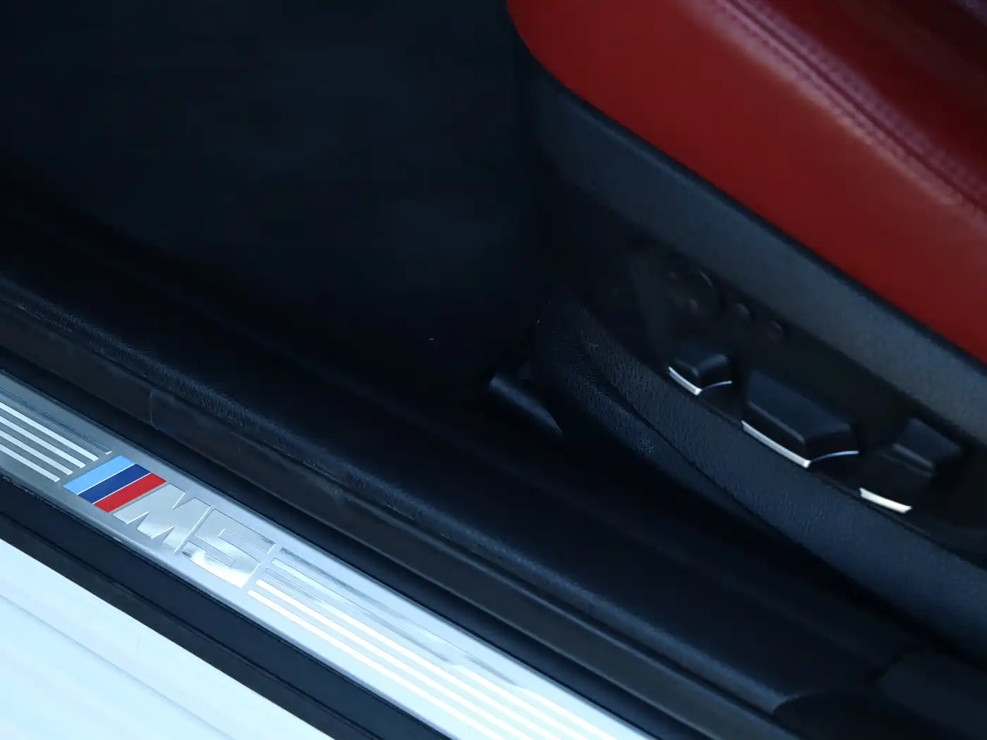 BMW M5 2012 M5 фото 21